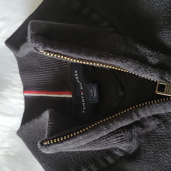 Sweatshirt - Picture 2 of 3